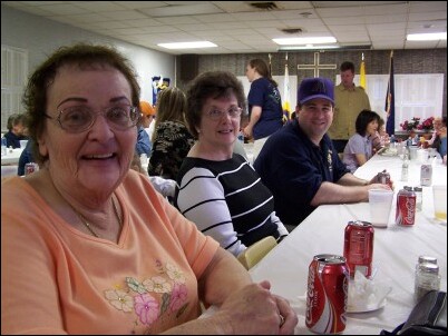 Cathy, Linda & Dave.JPG